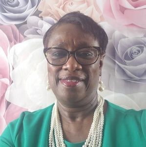 Meet your Posher, Debra